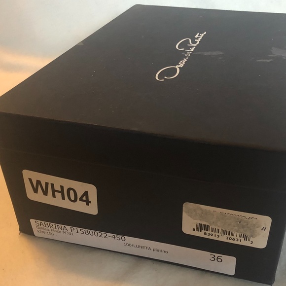 Oscar de la Renta Sabrina Pump - Picture 5 of 16